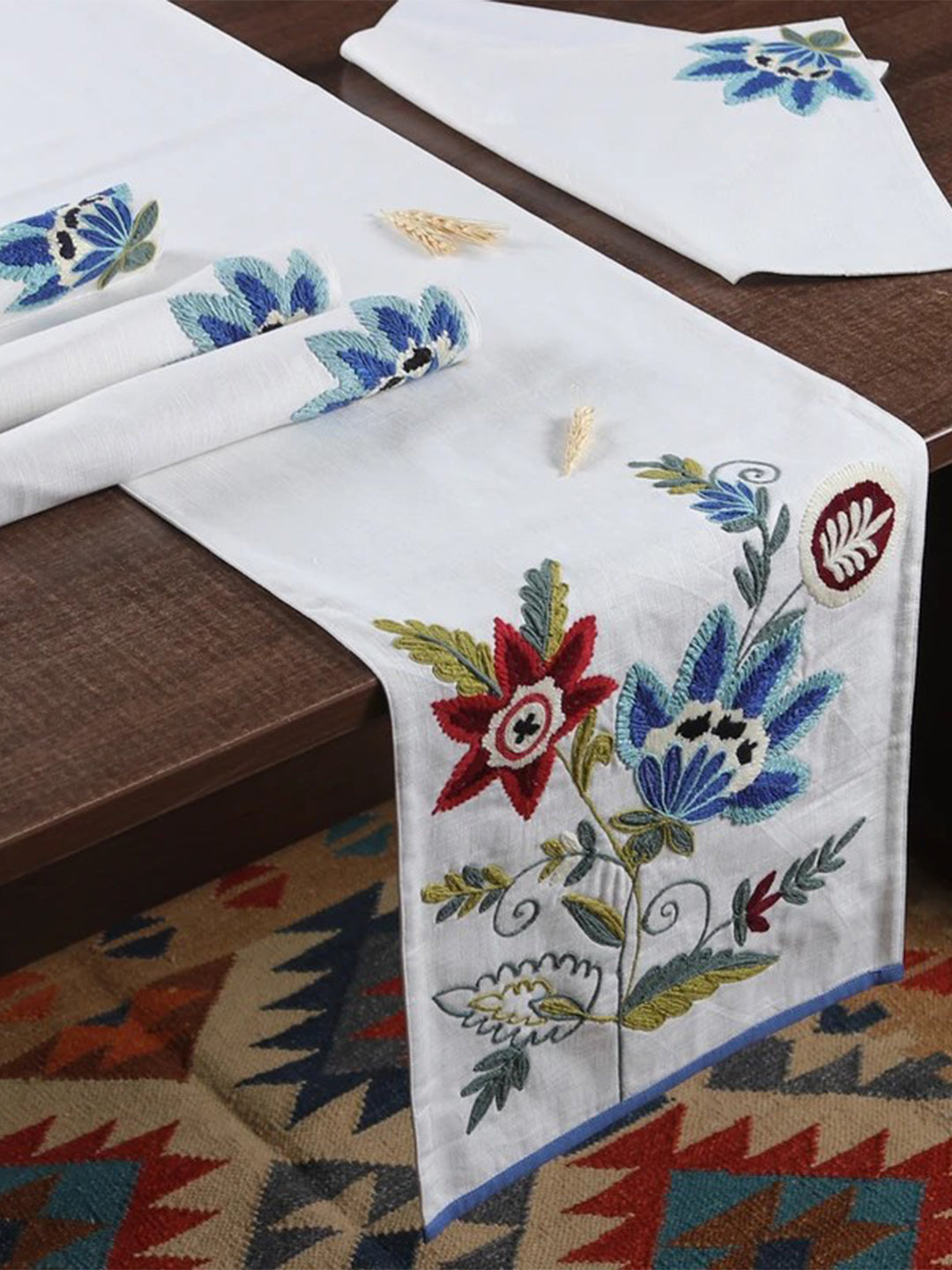 Izaafa Spring-Themed 5 Pc Cotton Table Linen Set: Embroidered Runner & 4 Placemats I White Floral Dinner Table Decor (Blue/Red)