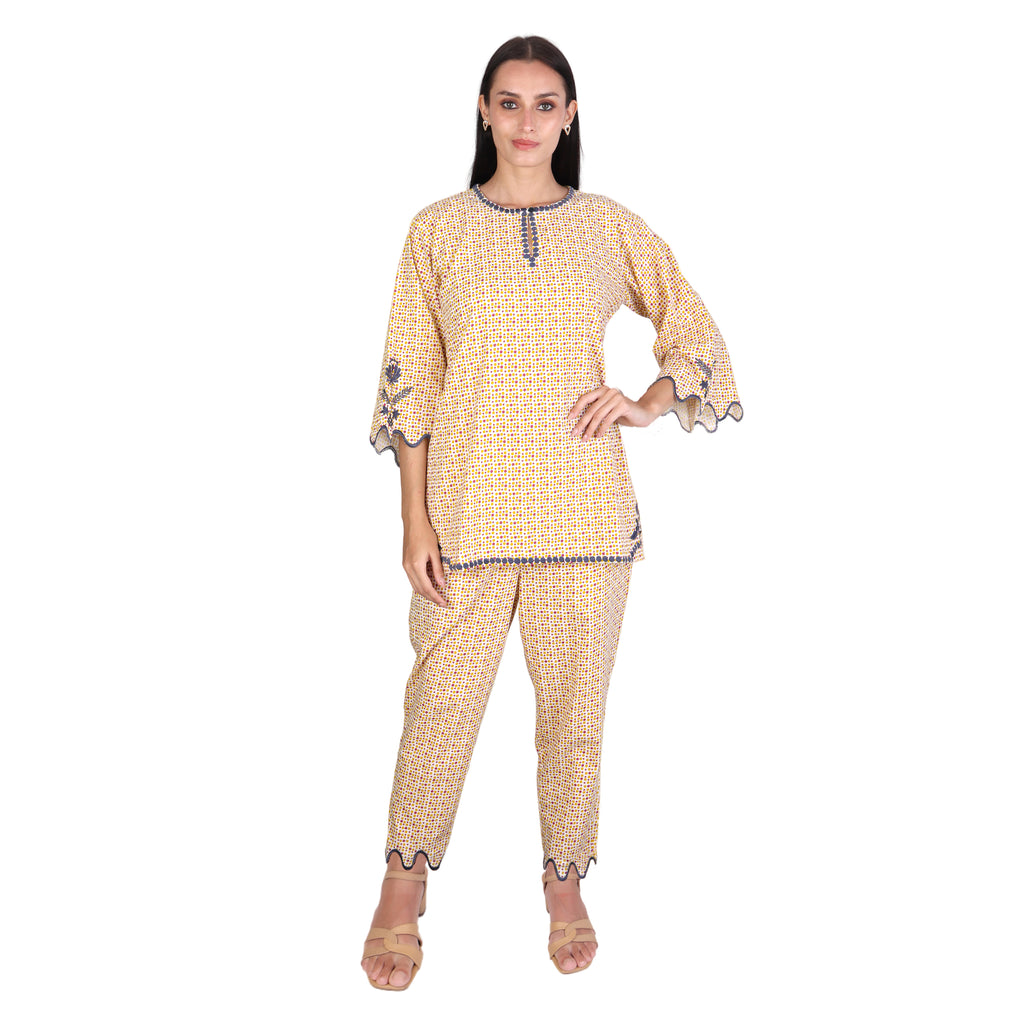 Chic Printed Co-ord Set with Scalloped Detailing – Soft Yellow
