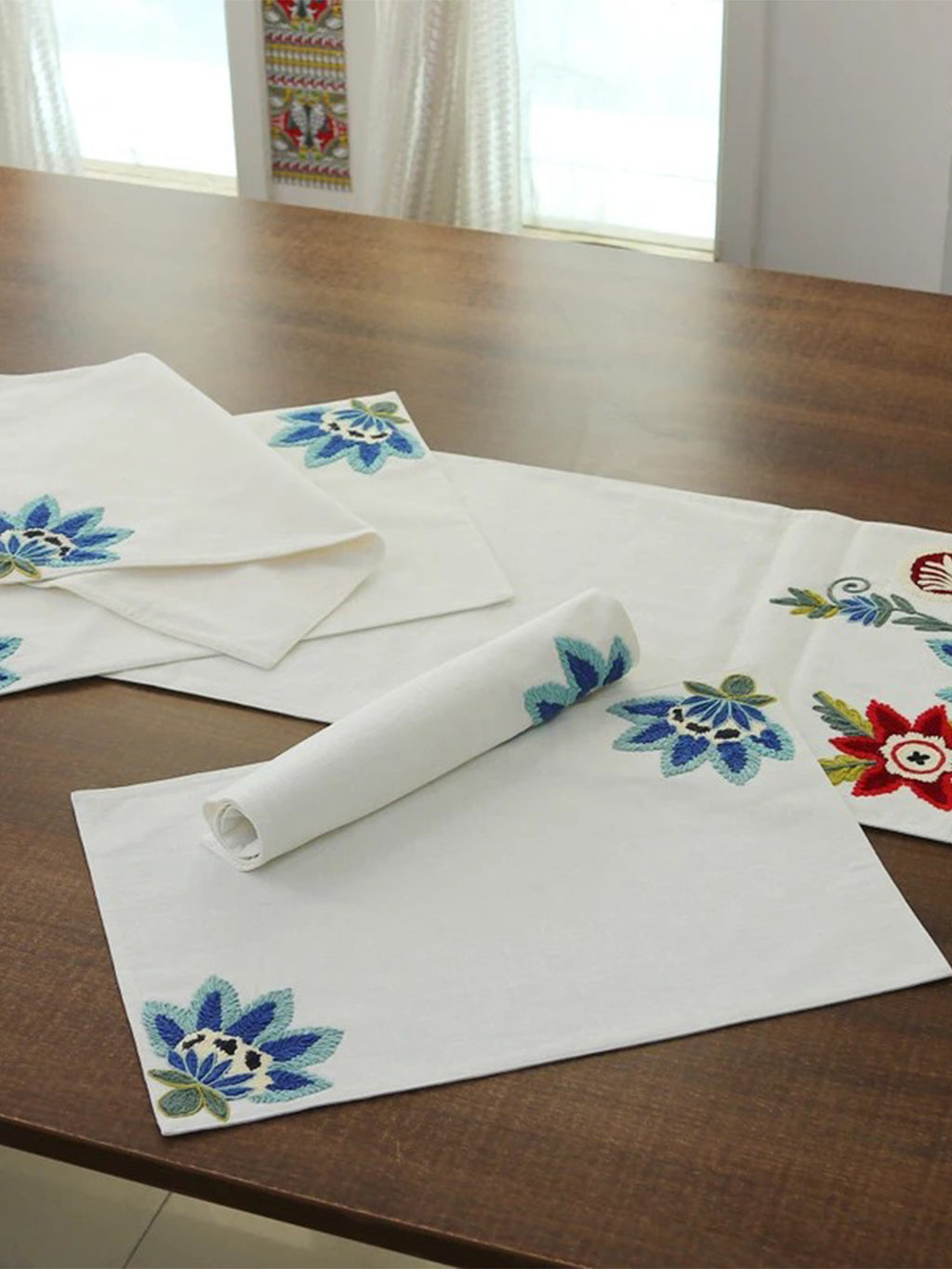 Spring-Themed 5 Pc Cotton Table Linen Set: Embroidered Runner & 4 Placemats