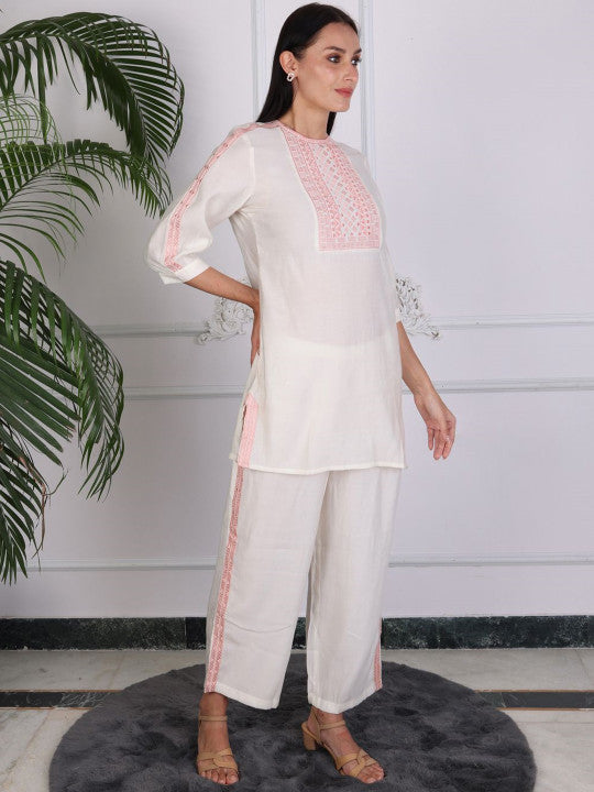 Women Embroidered Kurta Pant Set